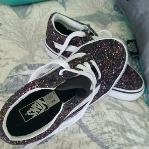 Kids converse size 1